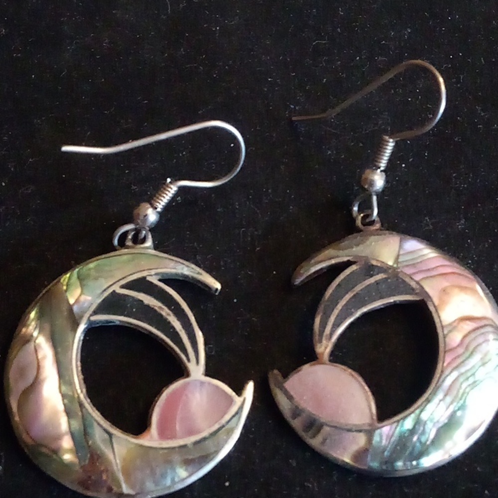 Beautiful Mexican silver moon earrings with abalone inlays - Picture 2 of 4